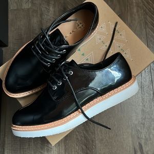 Free People Size 7 Vegan Pearson Loafers